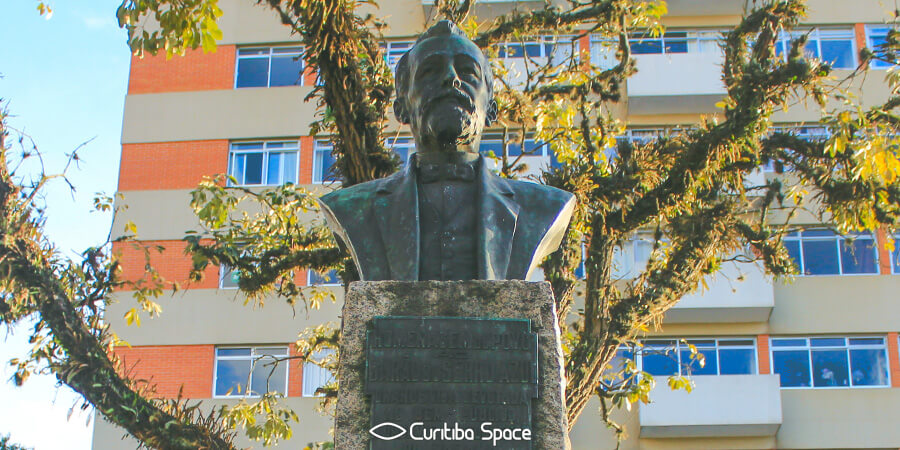 Quem foi: Barão do Serro Azul - Praça Miguel Couto - Curitiba Space