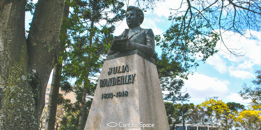 Quem foi: Júlia Wanderley - Curitiba Space